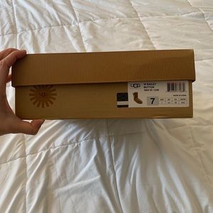 NEW ugg boots w/ Bailey Button